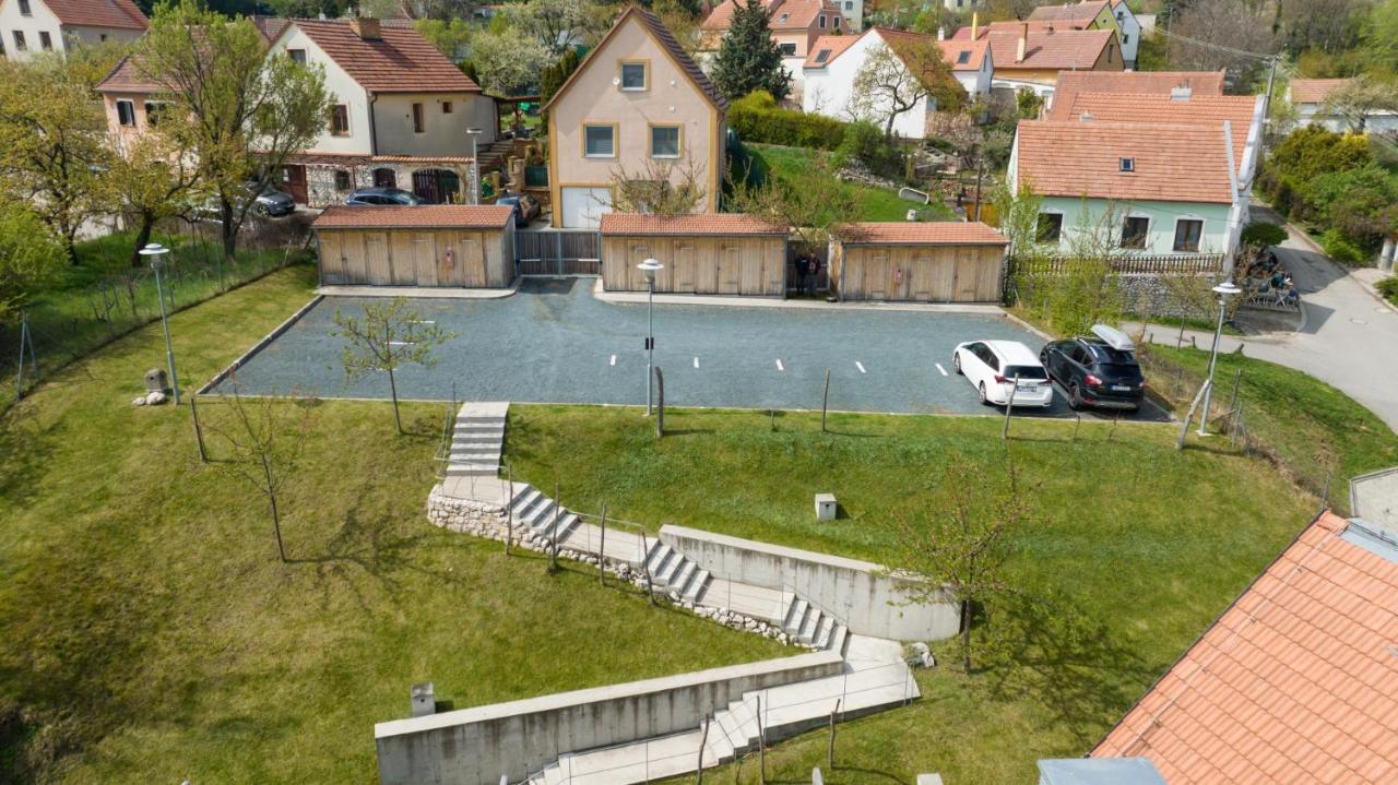 Stylovy Apartman C. 8 U Venuse, Pavlov U Mikulova Buitenkant foto